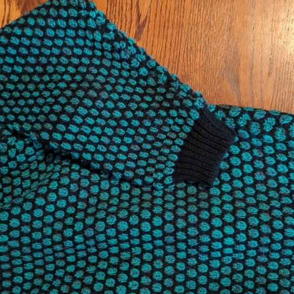 Vtg Textured Black/ Green Crewneck 3d Cosby Sweater Leather Shoulder Tabs Sz M - Picture 9 of 11